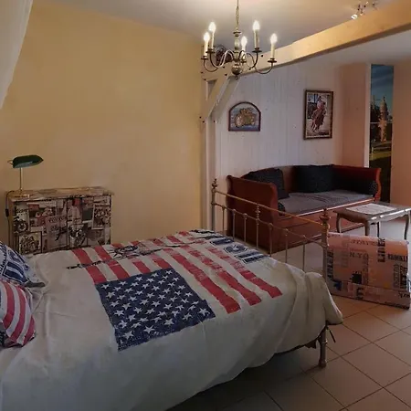 לינה וארוחת בוקר La Passerelle Chavagnes-en-Paillers